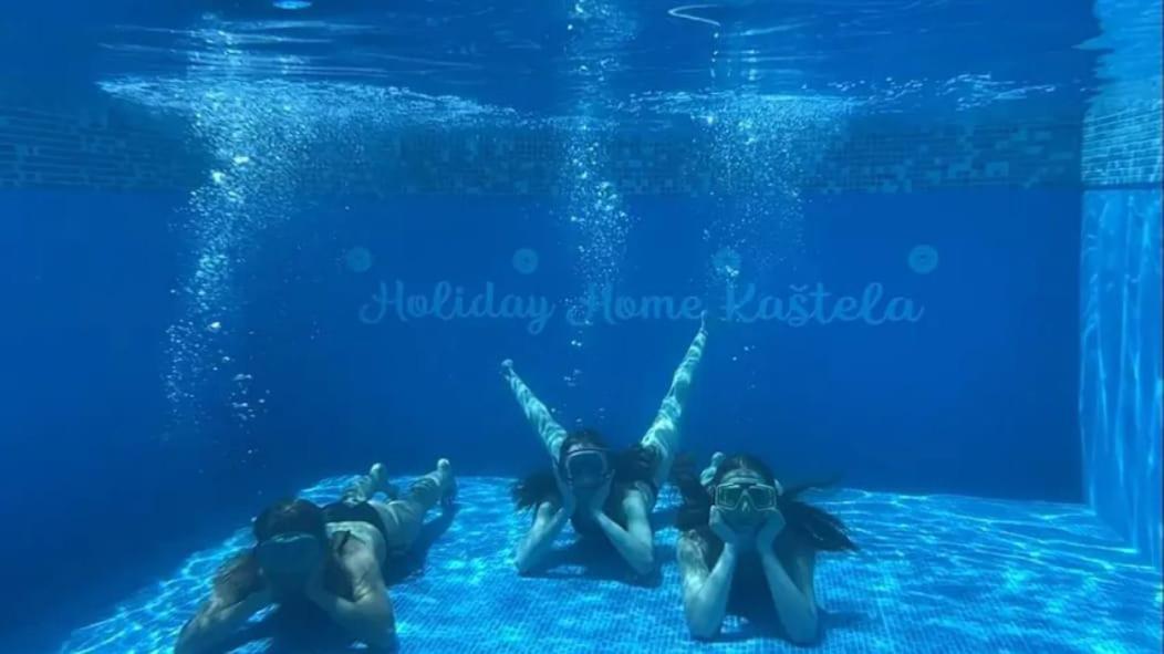 Holiday Home Kastela Village Bagian luar foto