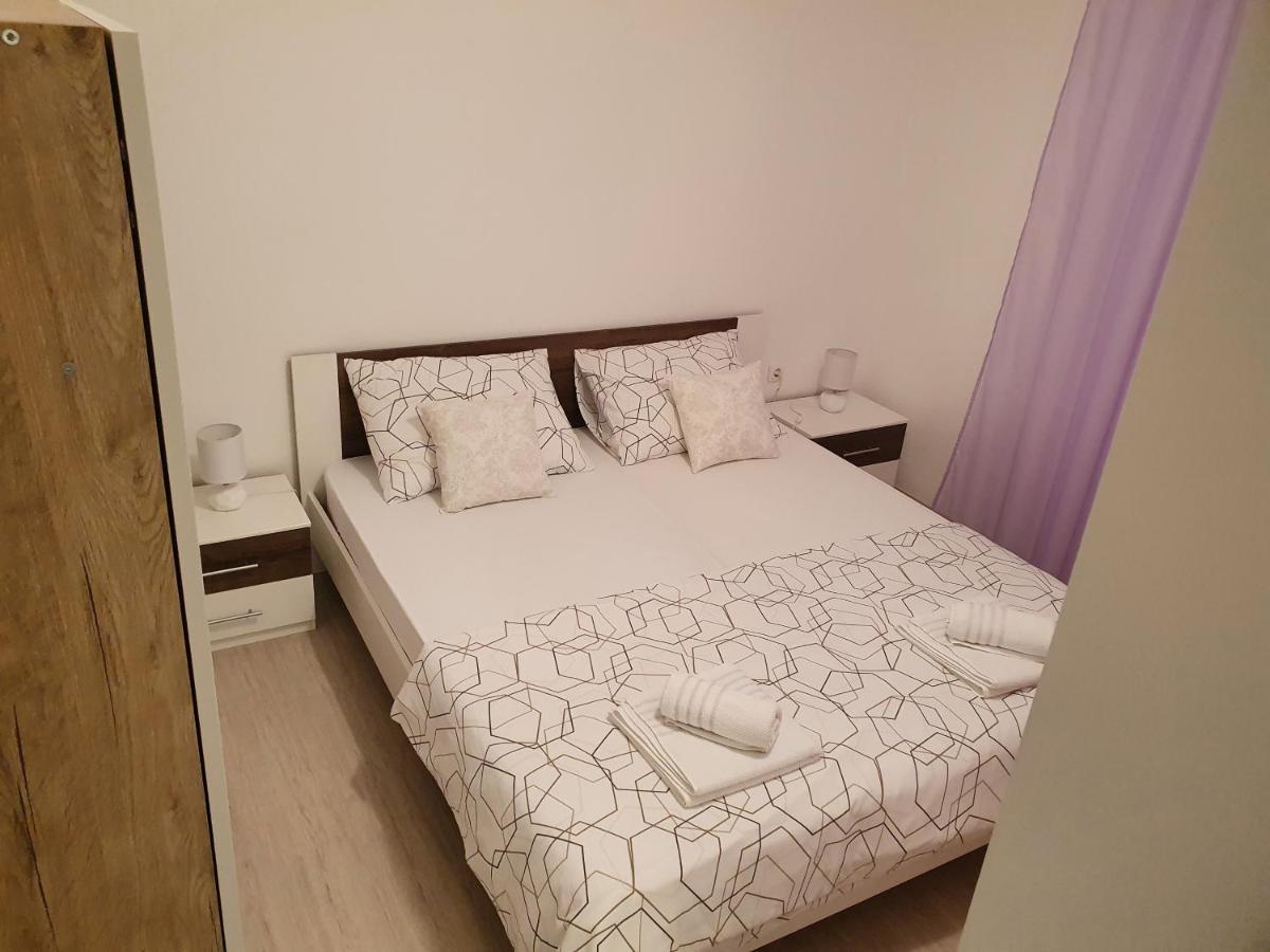 Holiday Home Kastela Village Bagian luar foto